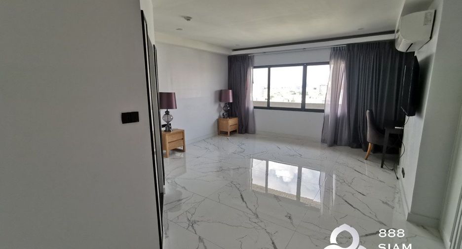 Condo en alquiler de 3 habitaciones en Watthana, Bangkok