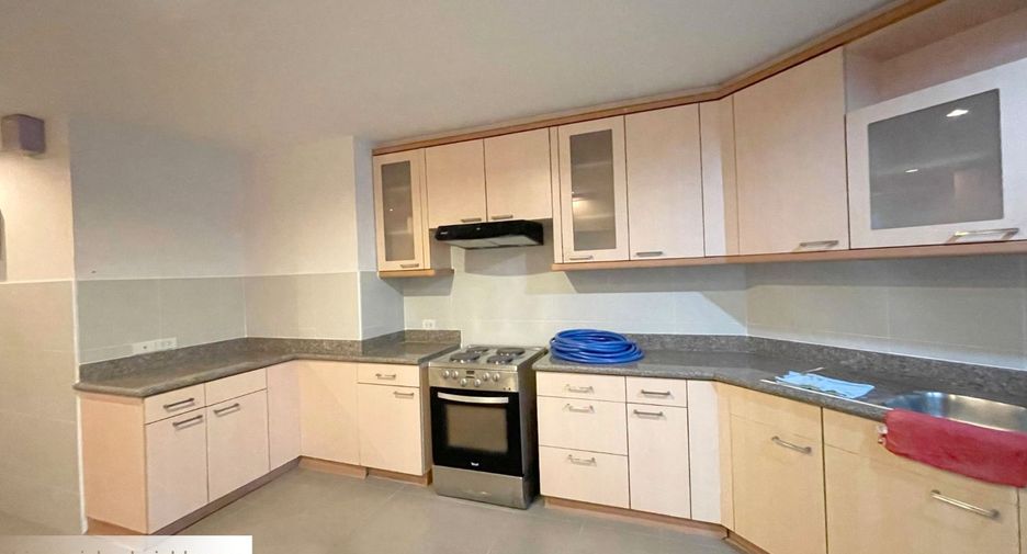 Wohnung zur Miete mit 4 Zimmer in Pak Kret, Nonthaburi