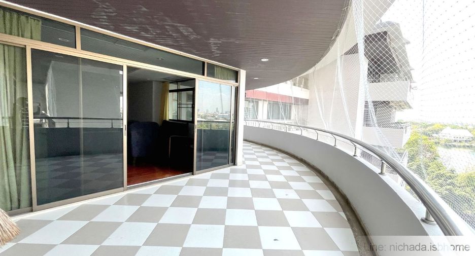 Wohnung zur Miete mit 4 Zimmer in Pak Kret, Nonthaburi