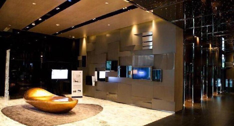 For rent and for sale 1 bed condo in Watthana, Bangkok