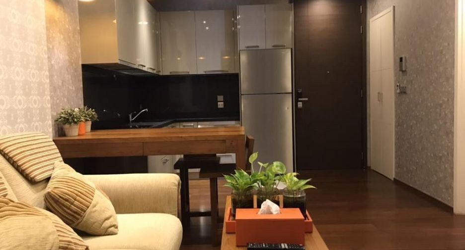 For rent and for sale 1 bed condo in Watthana, Bangkok