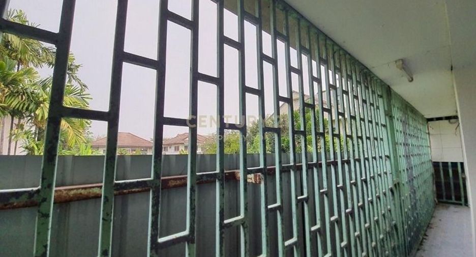 For sale 2 ベッドルーム warehouse in Lat Phrao, Bangkok