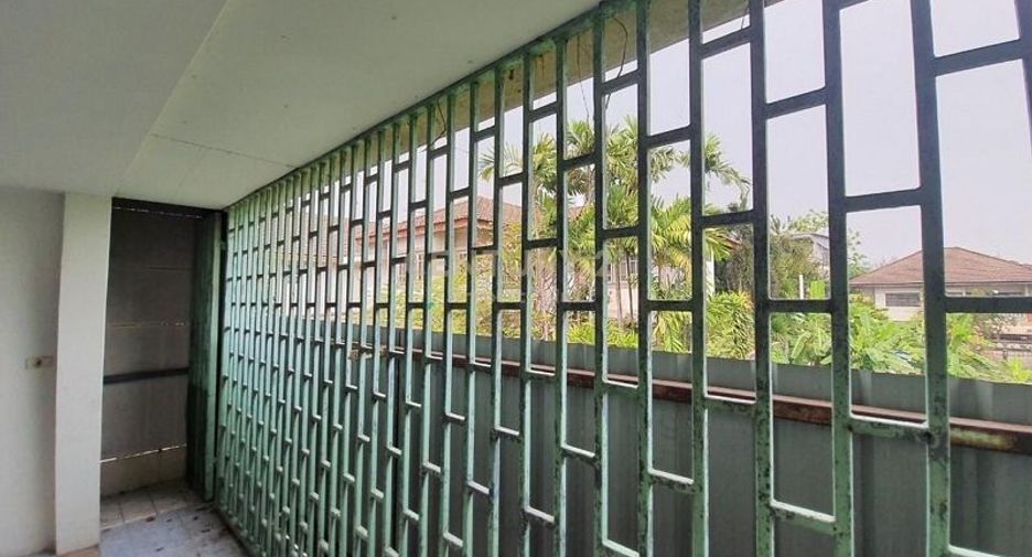 For sale 2 ベッドルーム warehouse in Lat Phrao, Bangkok