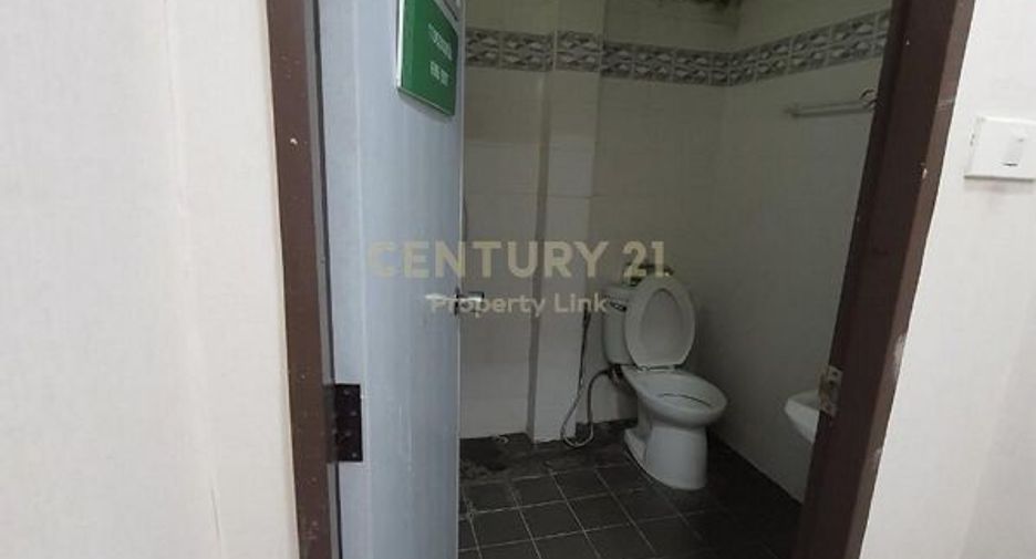 For sale 2 ベッドルーム warehouse in Lat Phrao, Bangkok