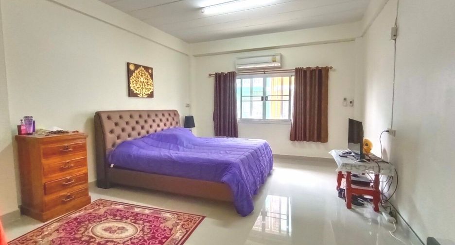 For sale 3 bedrooms house in Chom Thong, Bangkok