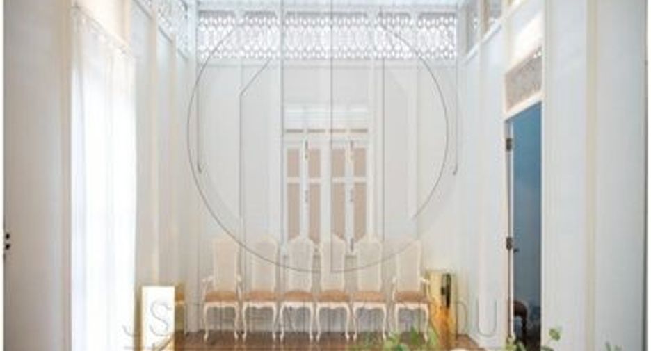 Haus zur Miete mit 2 Zimmer in Bang Rak, Bangkok