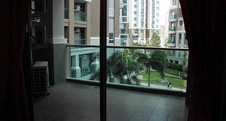 Wohnung zum Kauf mit 2 Zimmer in Huai Khwang, Bangkok