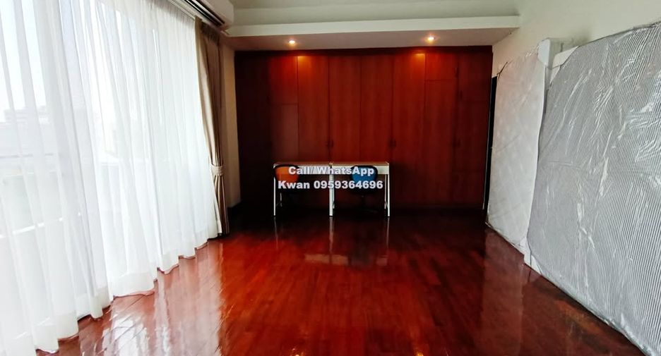 ขาย 4 ห้องนอน ทาวน์เฮ้าส์ ใน วัฒนา, กรุงเทพฯ