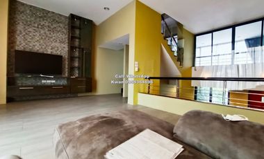 Reihenhaus zum Kauf mit 4 Zimmer in Watthana, Bangkok