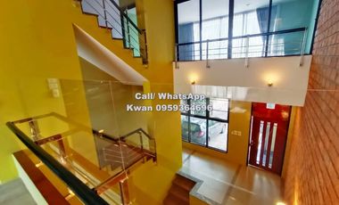 Reihenhaus zum Kauf mit 4 Zimmer in Watthana, Bangkok