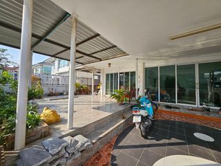 For sale 4 bed house in Mueang Pathum Thani, Pathum Thani