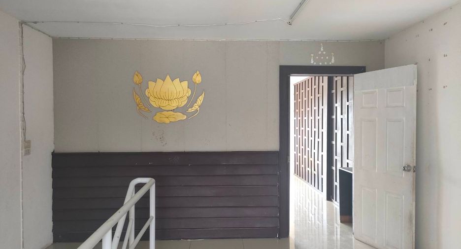 Local comercial en alquiler y en venta en Si Racha, Chonburi