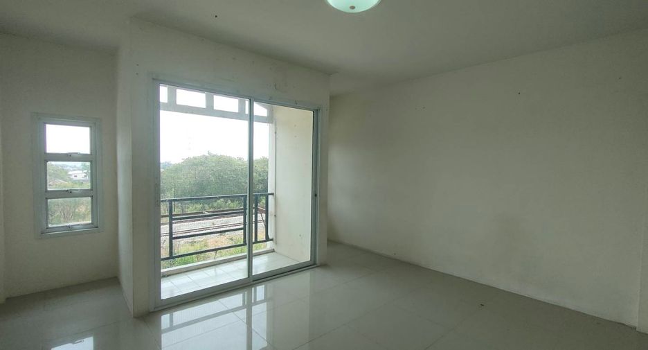 Local comercial en alquiler y en venta en Si Racha, Chonburi