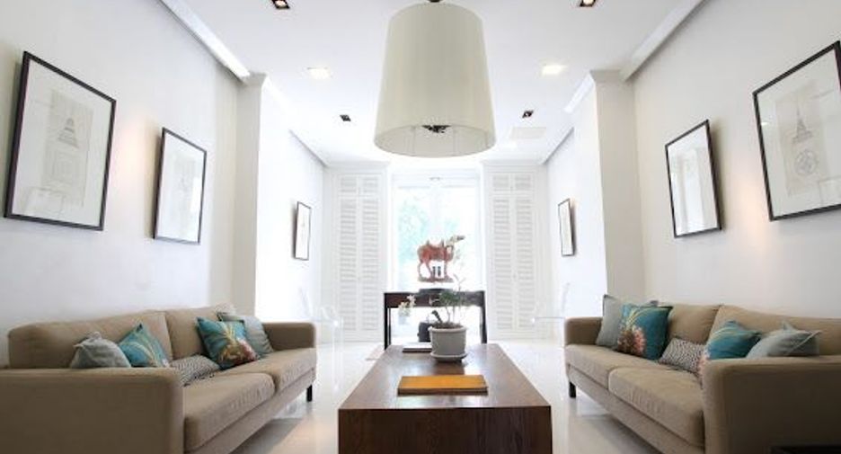 Reihenhaus zum Kauf mit 3 Zimmer in Pathum Wan, Bangkok