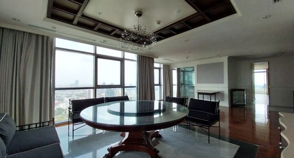 For rent 5 bedrooms condo in Khlong Toei, Bangkok