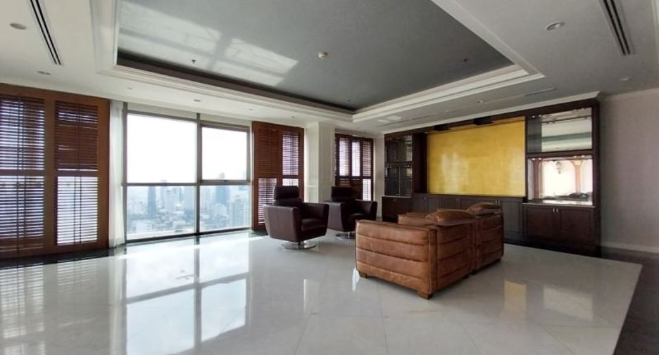 For rent 5 bedrooms condo in Khlong Toei, Bangkok