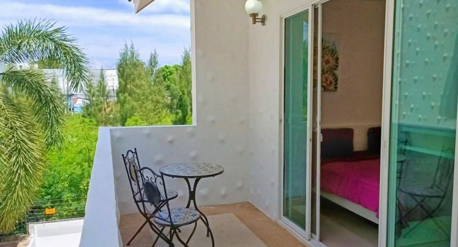 For rent 3 bedrooms townhouse in Mueang Phuket, Phuket