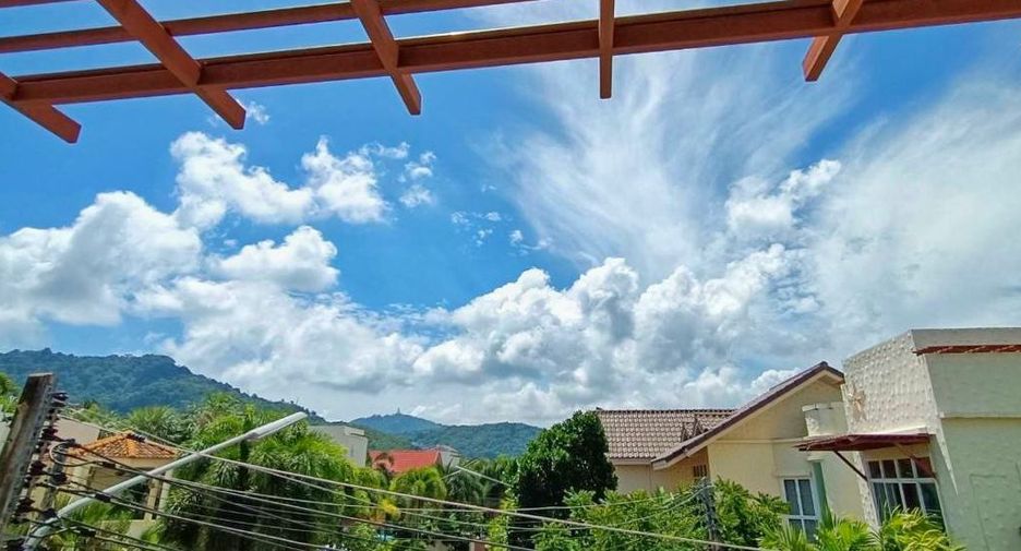 For rent 3 bedrooms townhouse in Mueang Phuket, Phuket