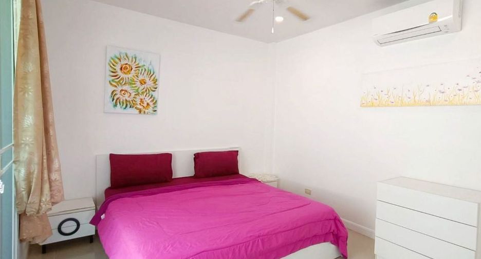 For rent 3 bedrooms townhouse in Mueang Phuket, Phuket