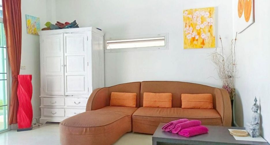 For rent 3 bedrooms townhouse in Mueang Phuket, Phuket