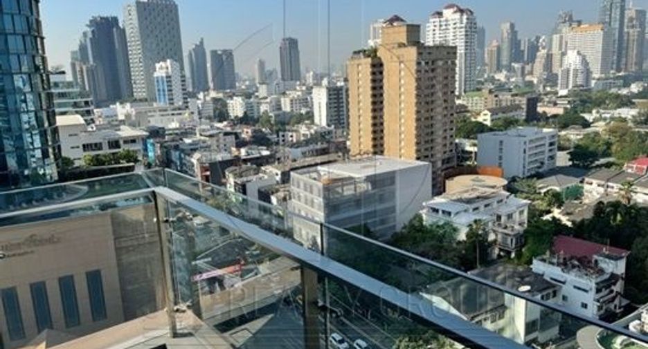 À vendre 2 chambres condo à Watthana, Bangkok