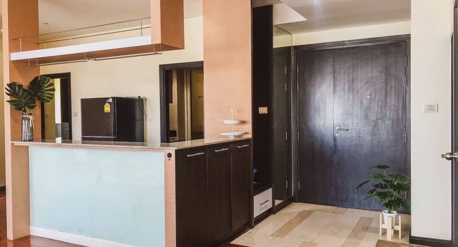 Wohnung zum Kauf mit 3 Zimmer in Khlong Toei, Bangkok