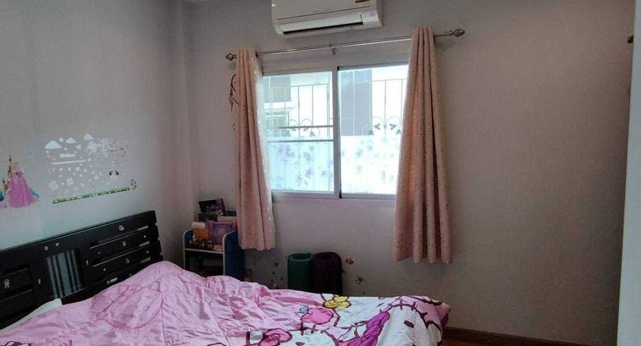 For sale 2 bedrooms townhouse in Phra Samut Chedi, Samut Prakan