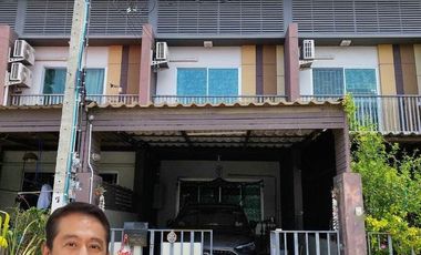 For sale 2 bedrooms townhouse in Phra Samut Chedi, Samut Prakan