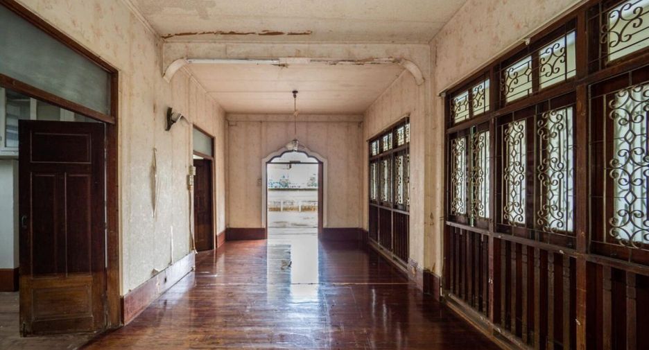 For sale land in Bang Phlat, Bangkok