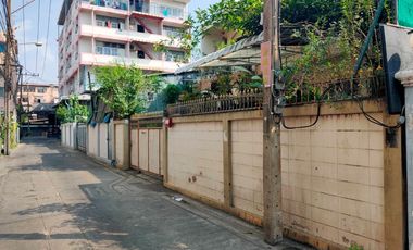 出售 3 卧室 独立屋 在 Pathum Wan, 曼谷