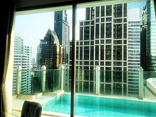 For rent 3 bedrooms condo in Khlong Toei, Bangkok