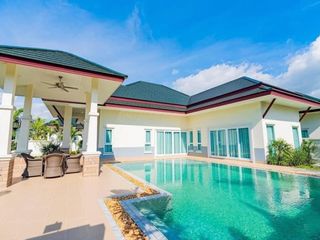 À louer 3 chambres maison à Bang Lamung, Chonburi