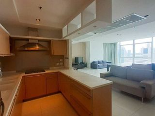 For rent 3 bedrooms condo in Pathum Wan, Bangkok