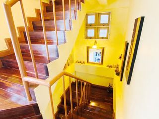 Casa en alquiler y en venta de 3 habitaciones en Bangkok Yai, Bangkok