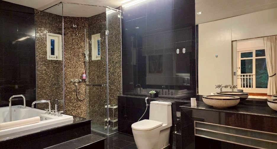 Villa en alquiler de 4 habitaciones en Mueang Phuket, Phuket