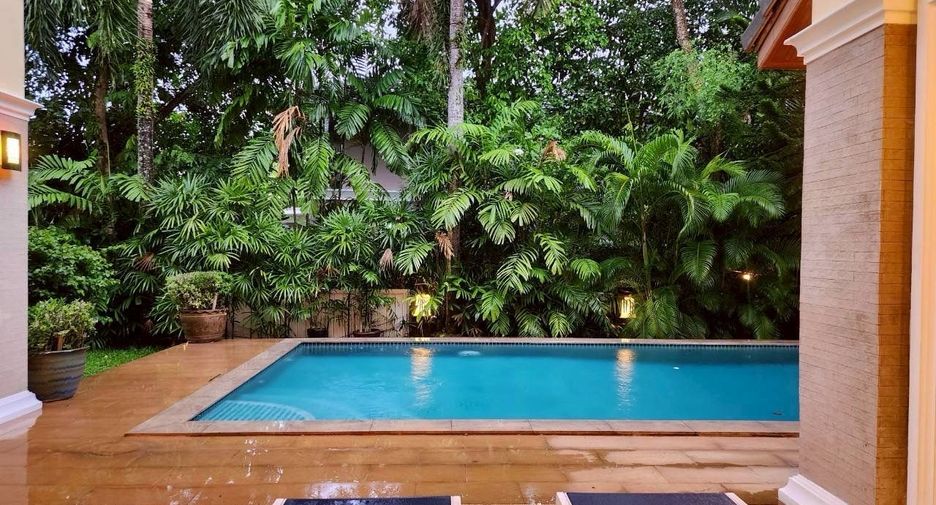 Villa en alquiler de 4 habitaciones en Mueang Phuket, Phuket