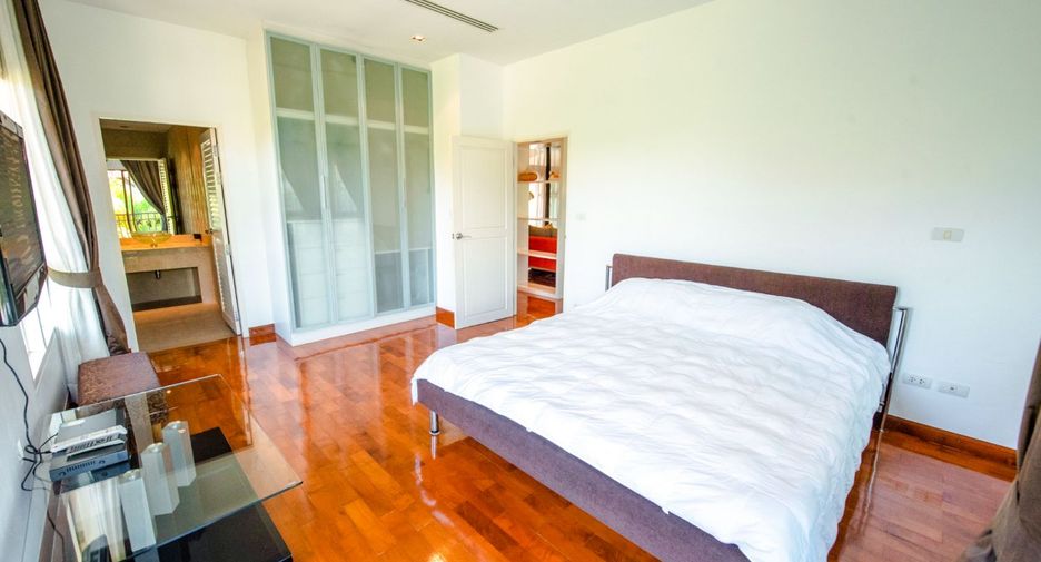 Villa en alquiler de 4 habitaciones en Mueang Phuket, Phuket