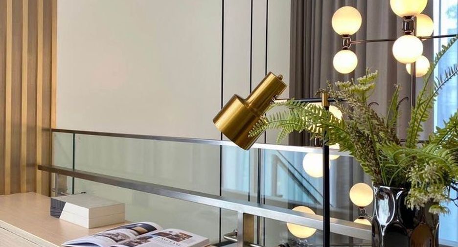 Condo en alquiler de 2 habitaciones en Khlong Toei, Bangkok