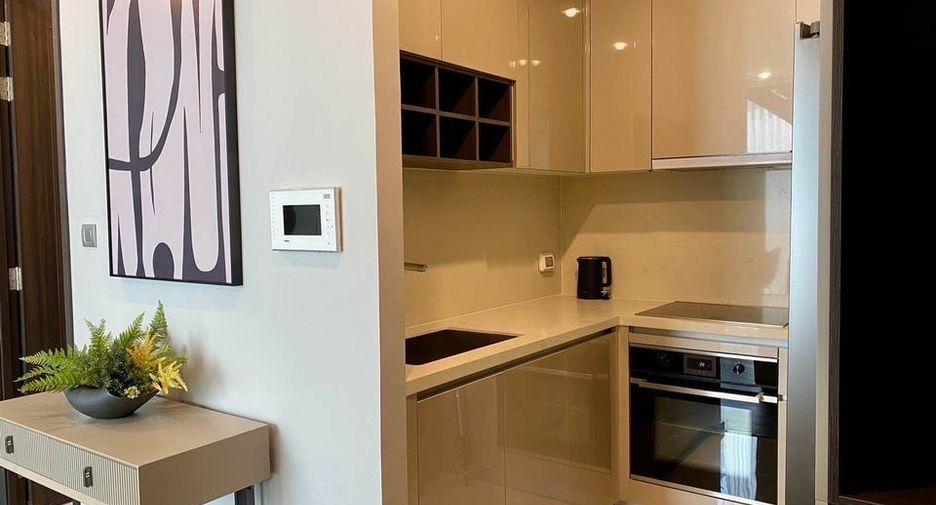 Condo en alquiler de 2 habitaciones en Khlong Toei, Bangkok