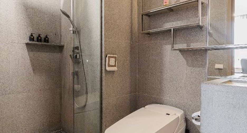 For sale 1 Beds condo in Pathum Wan, Bangkok