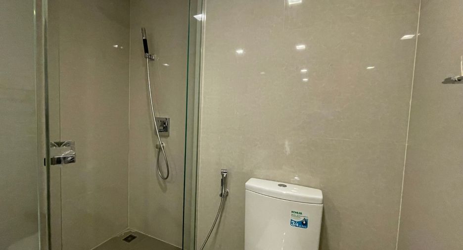 For rent and for sale 2 bedrooms condo in Khlong Toei, Bangkok