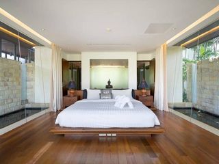 For rent 6 bedrooms villa in Mueang Phuket, Phuket