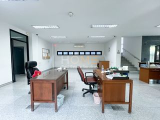 For sale 5 bed office in Bang Na, Bangkok