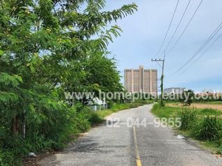 出售 土地 在 Na Chom Thian, 芭提雅