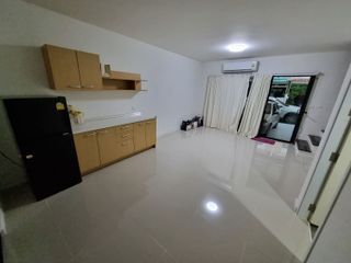 For rent and for sale 3 bed townhouse in Mueang Samut Prakan, Samut Prakan