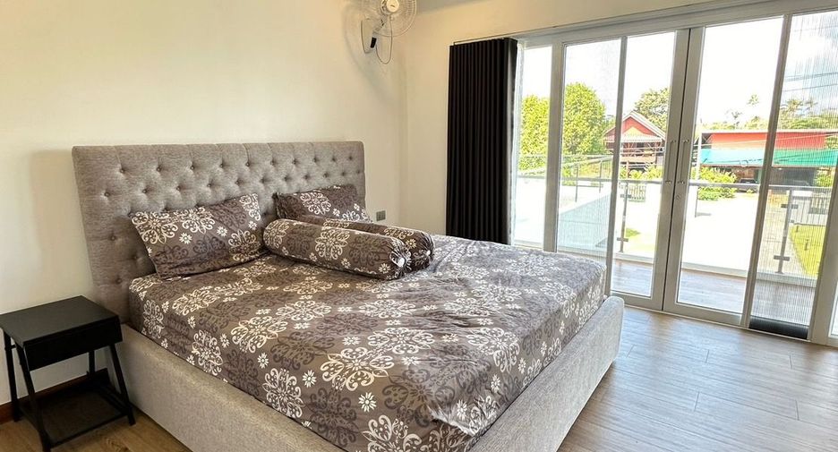 For sale 4 ベッドルーム villa in Na Yong, Trang
