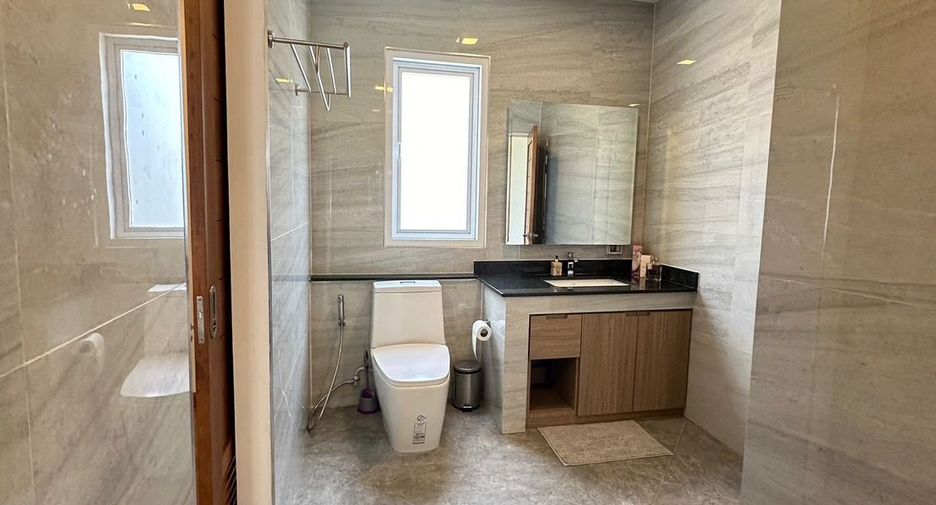 For sale 4 ベッドルーム villa in Na Yong, Trang
