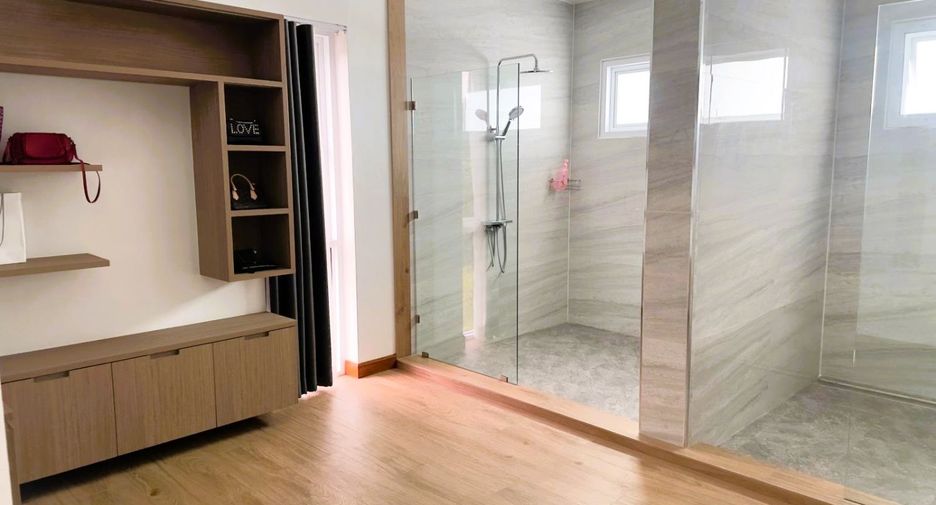For sale 4 ベッドルーム villa in Na Yong, Trang