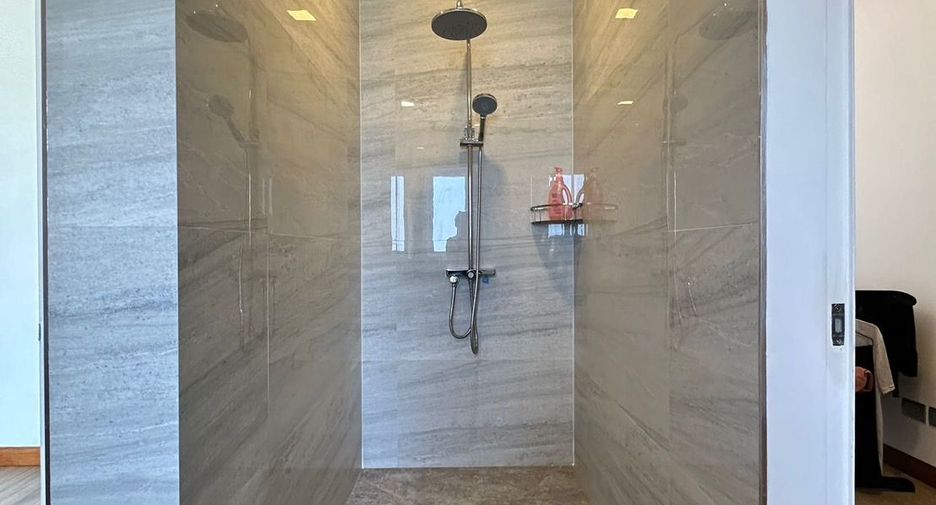For sale 4 ベッドルーム villa in Na Yong, Trang