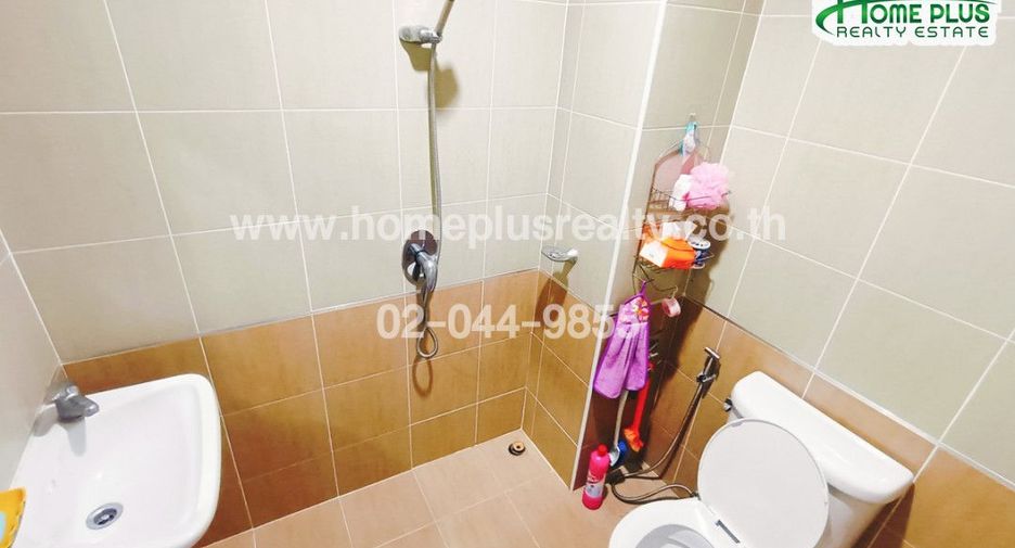 Reihenhaus zum Kauf mit 3 Zimmer in Bang Bua Thong, Nonthaburi